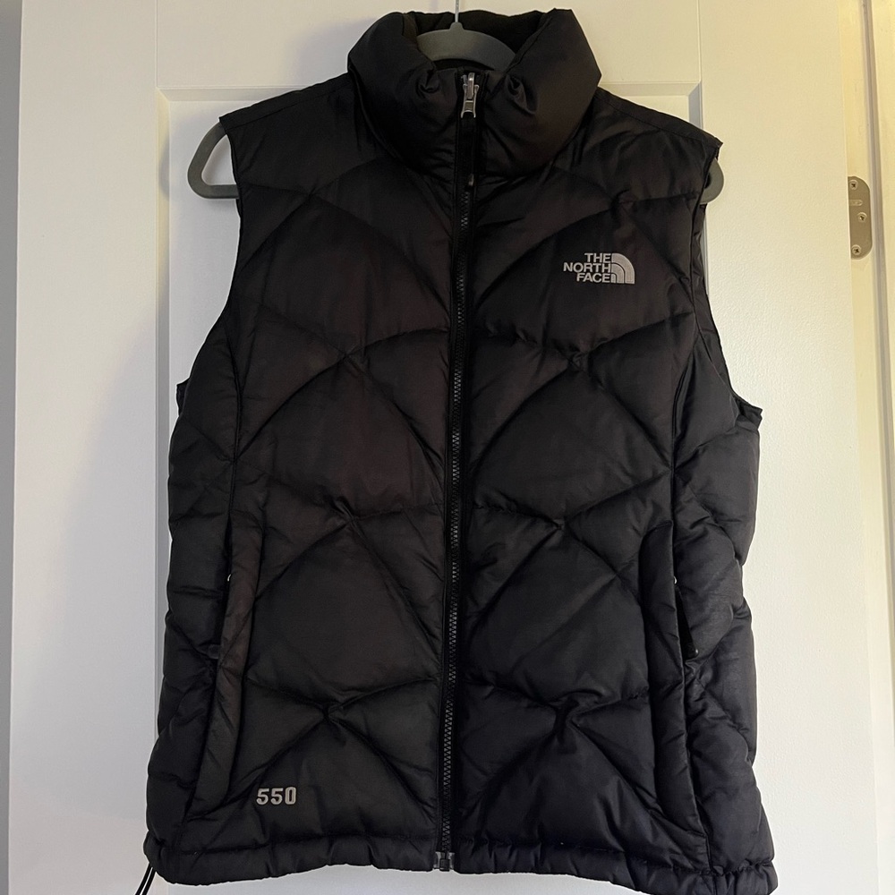 The North Face Women’s Black 550 Vest